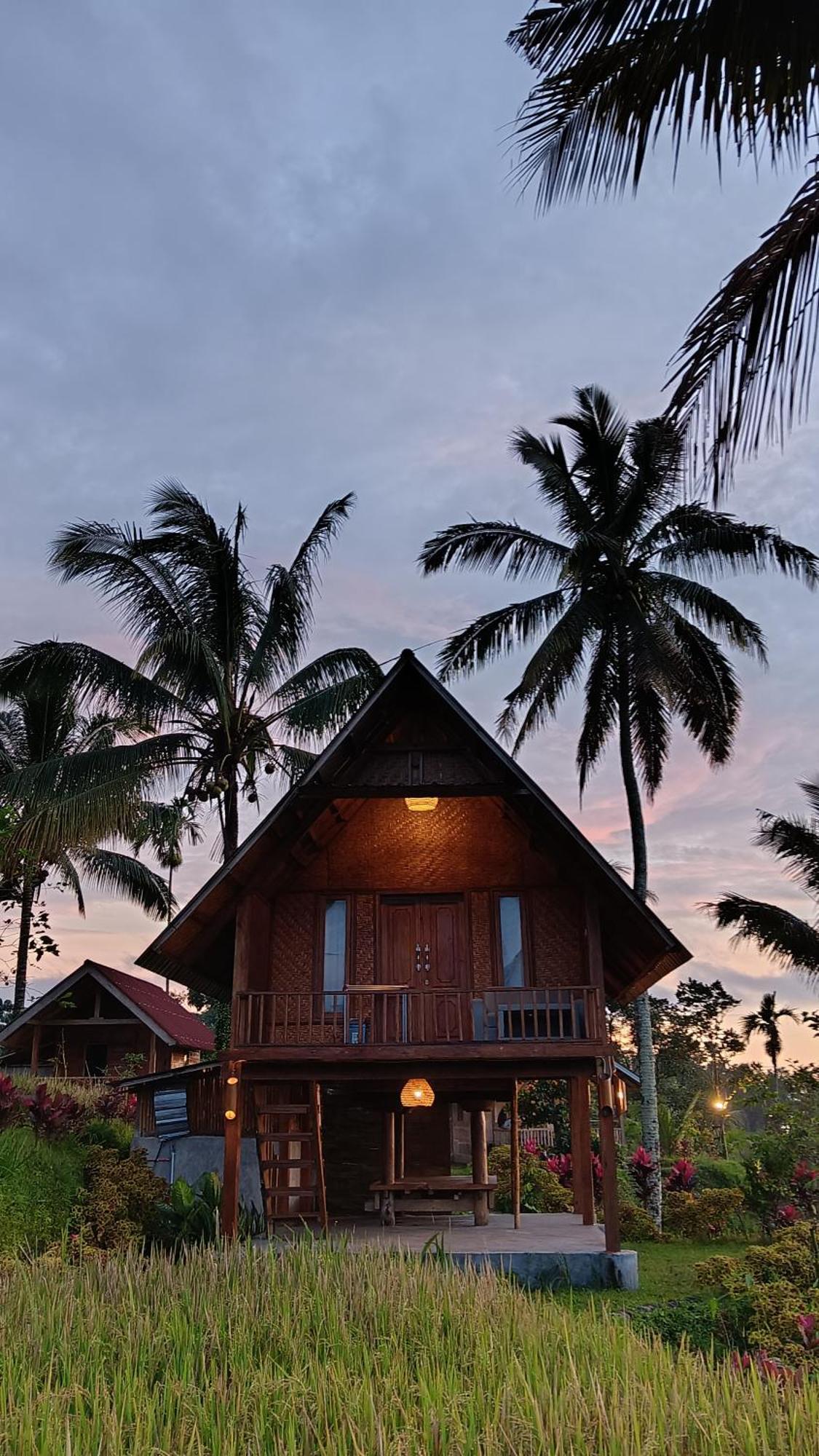 Dewi Rinjani Homestay Тетебату Экстерьер фото